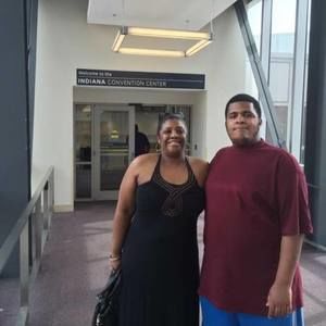 Meet your Posher, Alicia